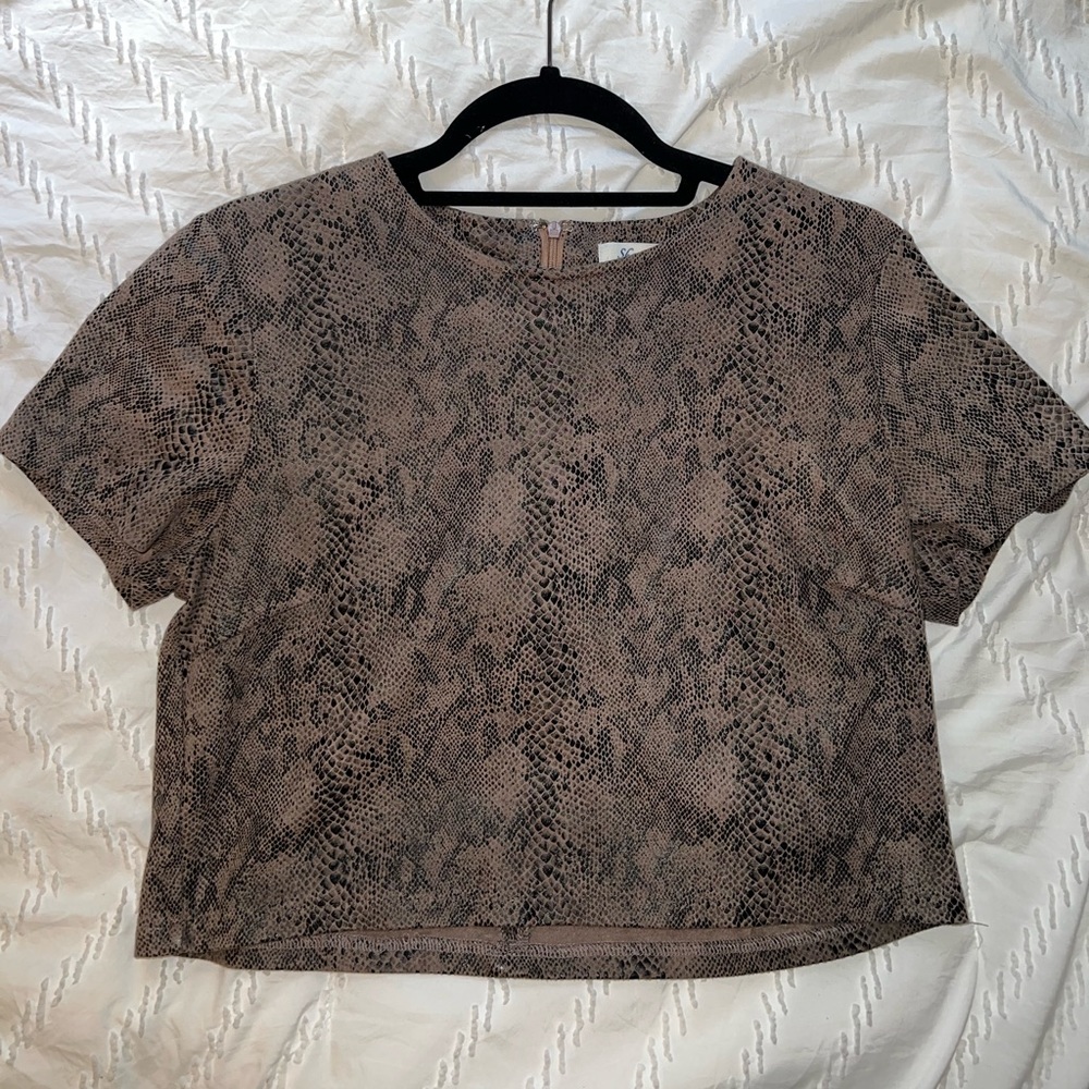 Brown snake skin suede short sleeve